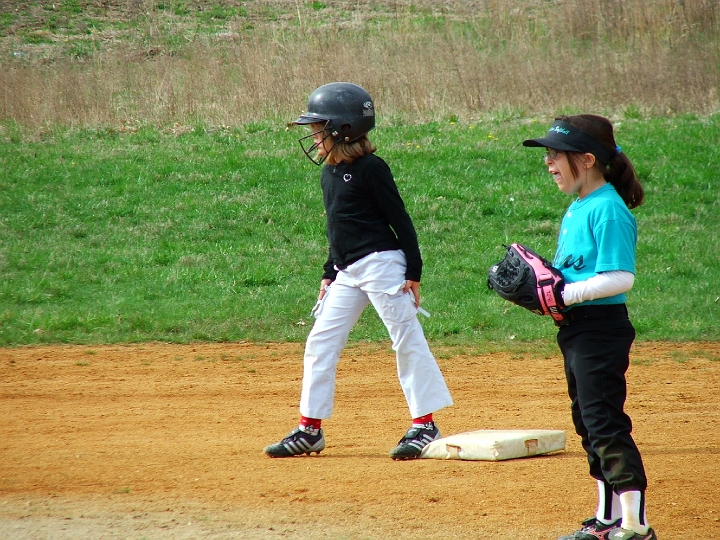 klea softball on base may.jpg